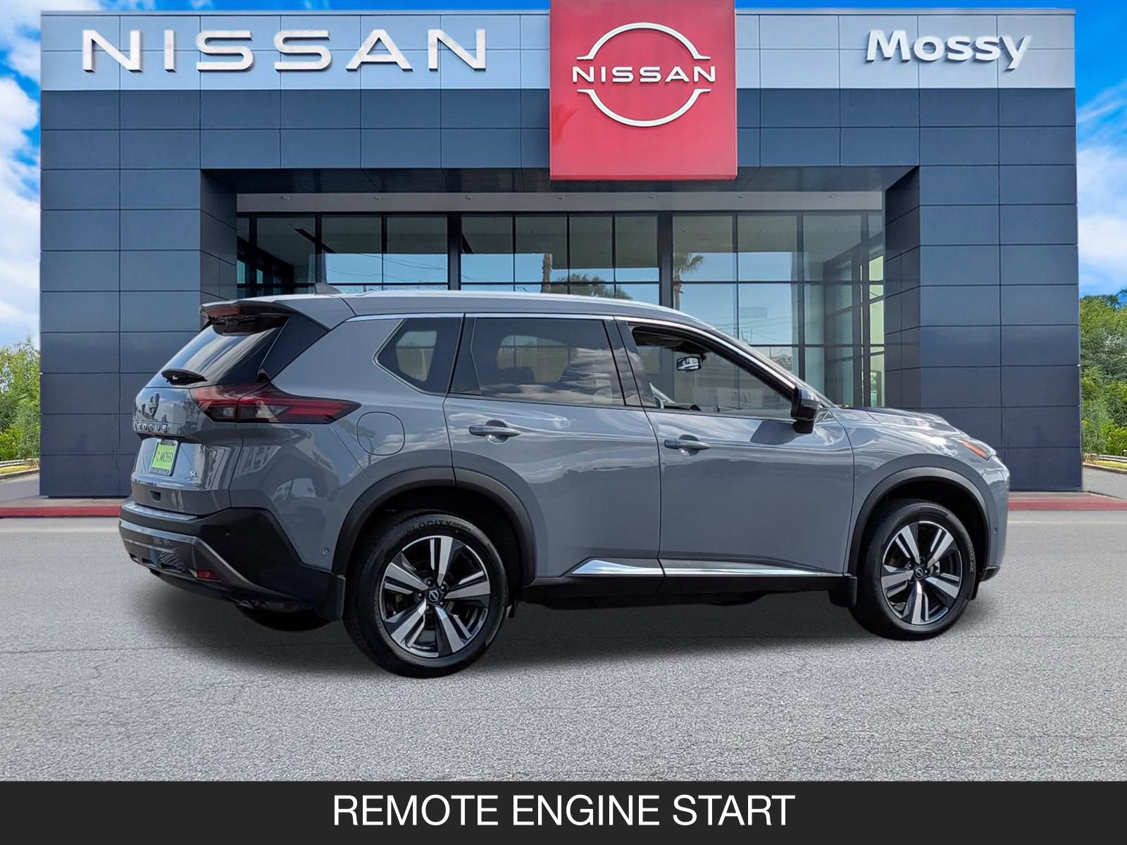 Used 2023 Nissan Rogue SL w/ SL Premium Package image 7