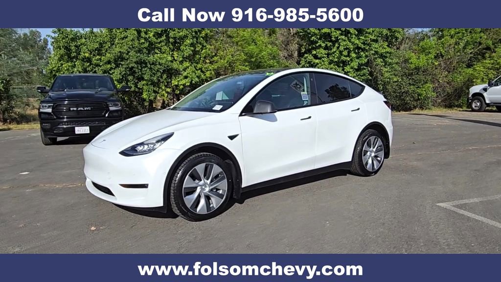 Used 2022 Tesla Model Y Long Range AWD/4WD image 6