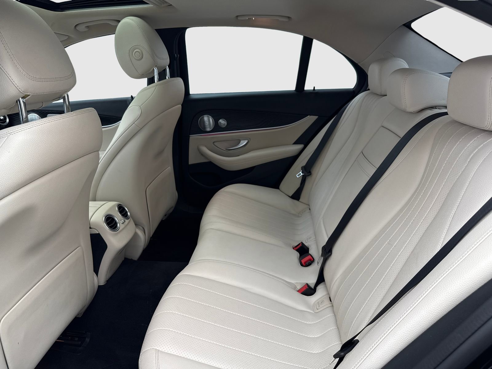 Used 2019 Mercedes-Benz E 300 w/ Premium 1 Package image 38