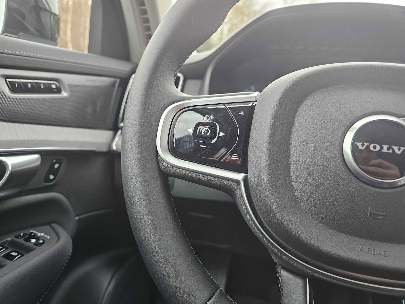 New 2026 Volvo XC90 T8 Ultra w/ Protection Package Premier image 33