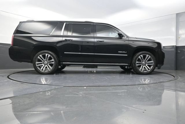 Used 2019 GMC Yukon XL Denali w/ Denali Ultimate Package AWD/4WD image 39