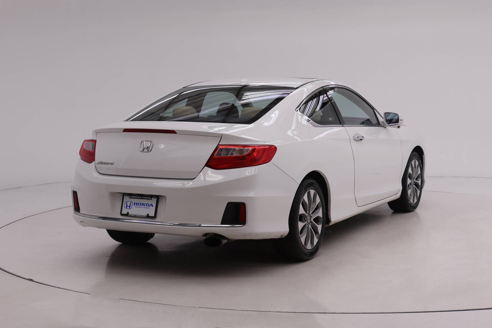 Used 2014 Honda Accord EX-L image 2