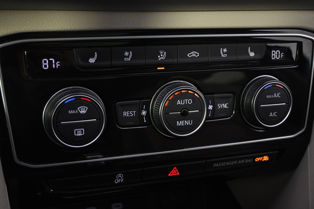 Used 2021 Volkswagen Atlas SEL Premium image 31