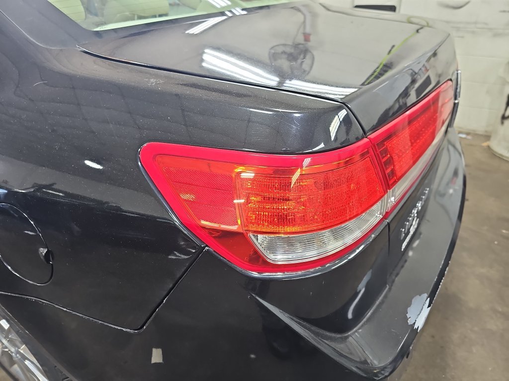 Used 2012 Lincoln MKZ AWD image 35
