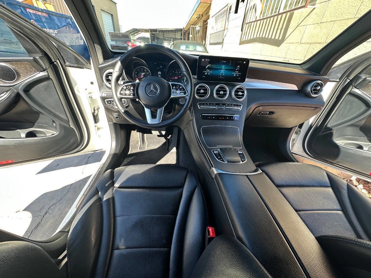 Used 2020 Mercedes-Benz GLC 300 4MATIC image 8