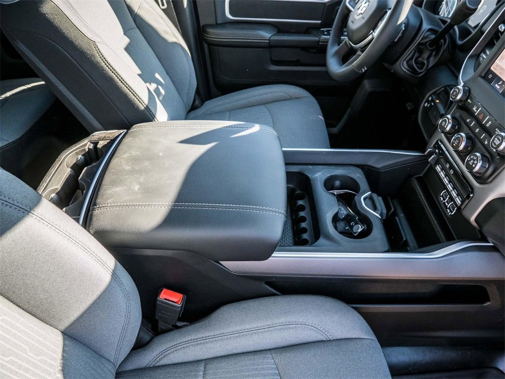 Used 2024 RAM 2500 Big Horn w/ Safety Group image 19