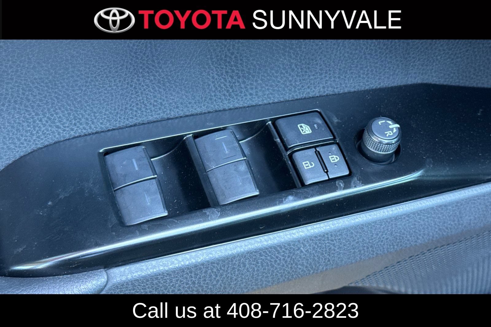Used 2026 Toyota Camry SE w/ Multimedia Upgrade Package FWD image 17