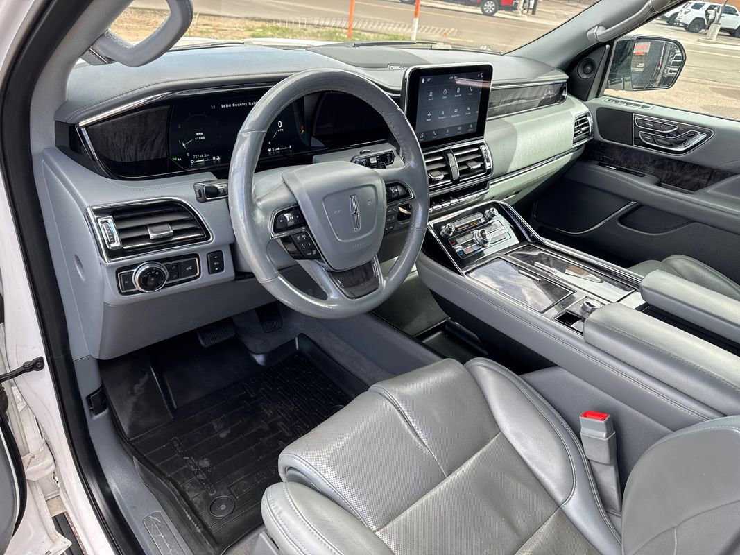 Used 2019 Lincoln Navigator L Reserve w/ Cargo Package AWD/4WD image 11