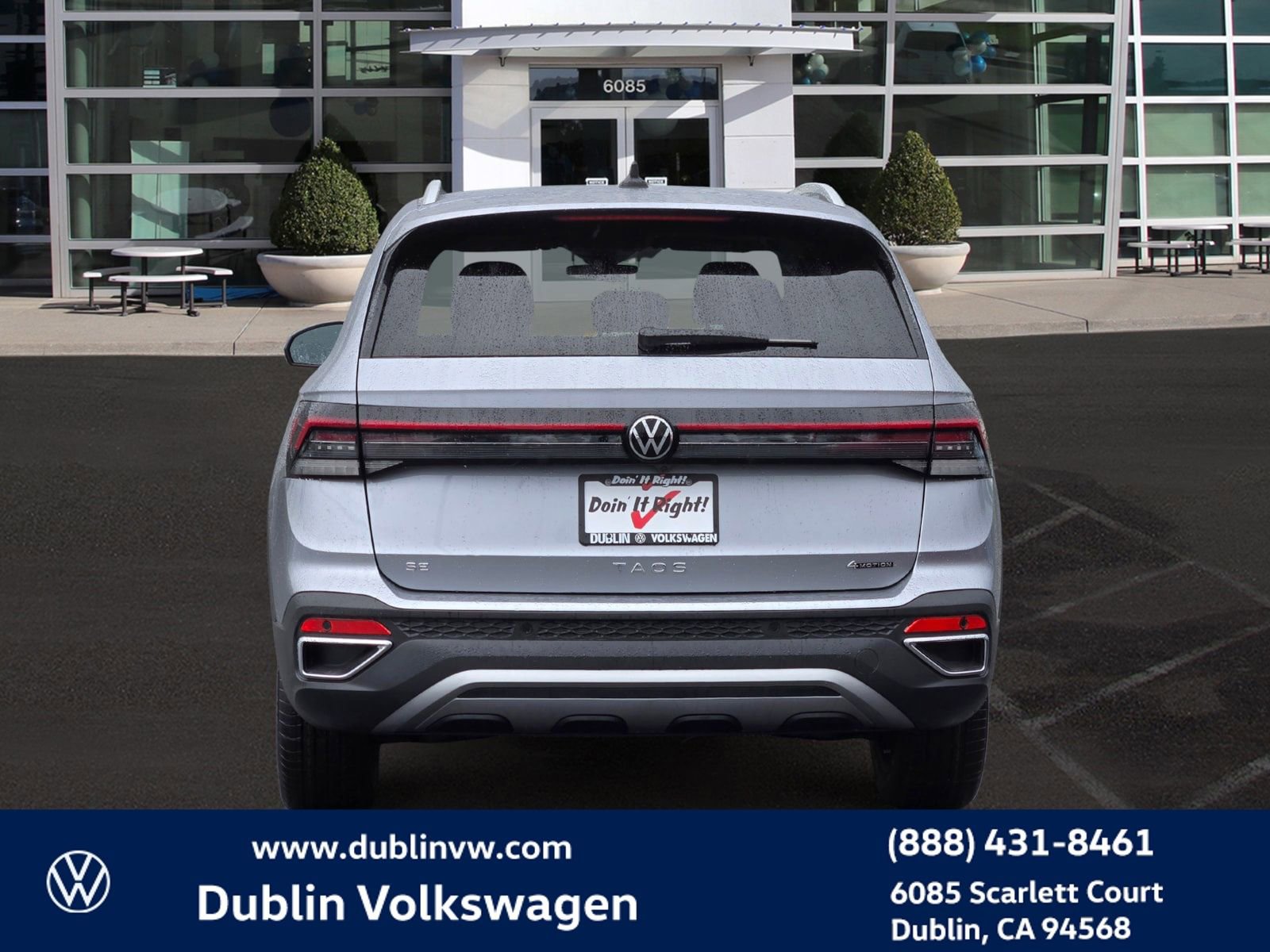 New 2025 Volkswagen Taos SE image 5