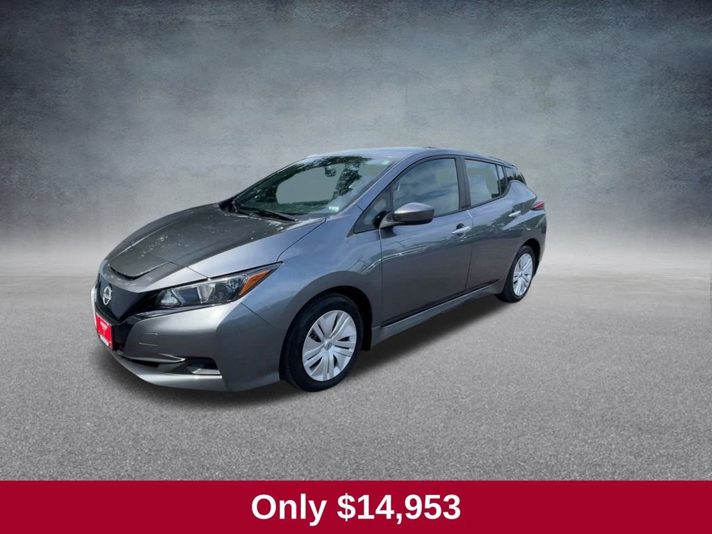 Used 2025 Nissan Leaf S image 4