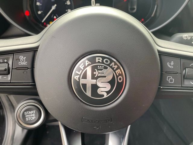 New 2025 Alfa Romeo Giulia AWD image 25