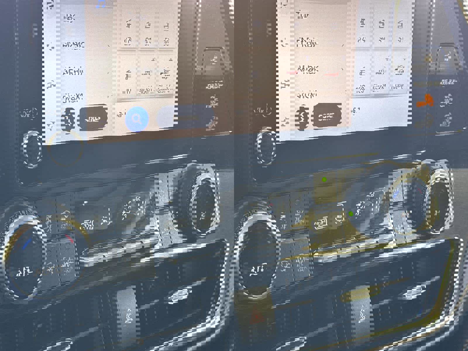 Used 2023 Toyota Highlander XLE image 20