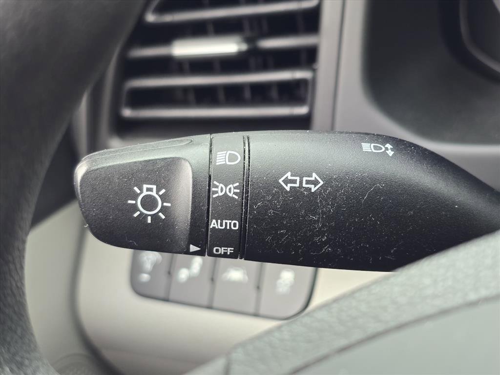 Used 2020 Hyundai Elantra SEL image 20