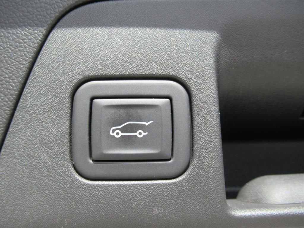 Used 2023 Buick Envision Essence w/ Sport Touring Package image 31