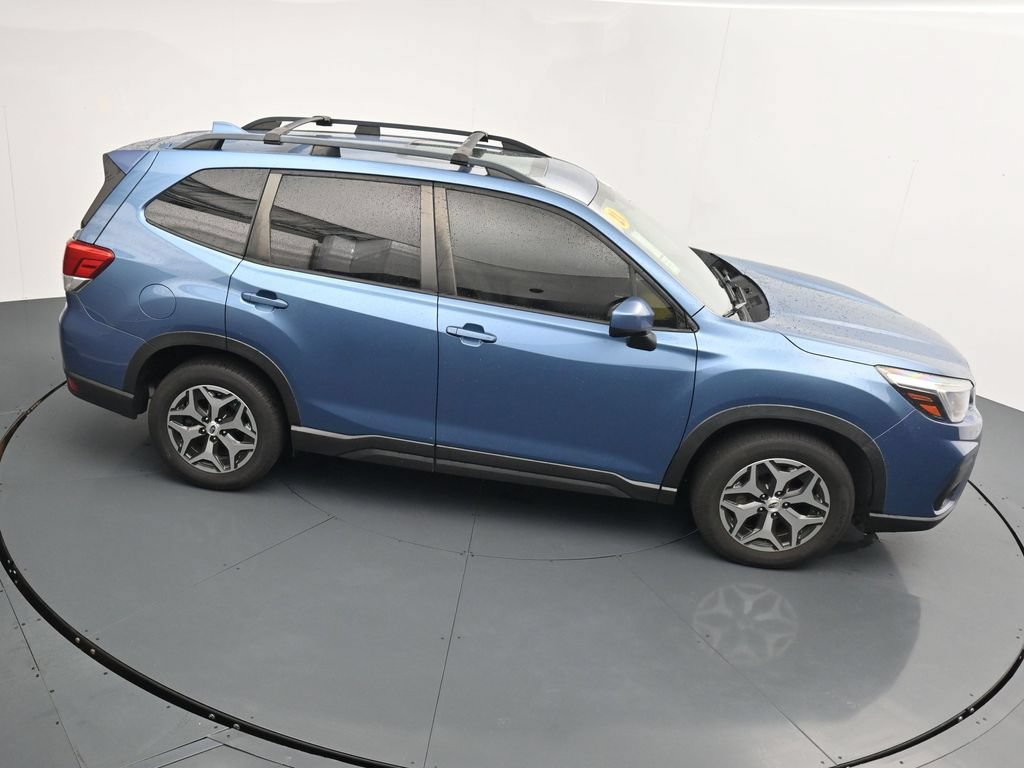 Used 2021 Subaru Forester Premium AWD/4WD image 17