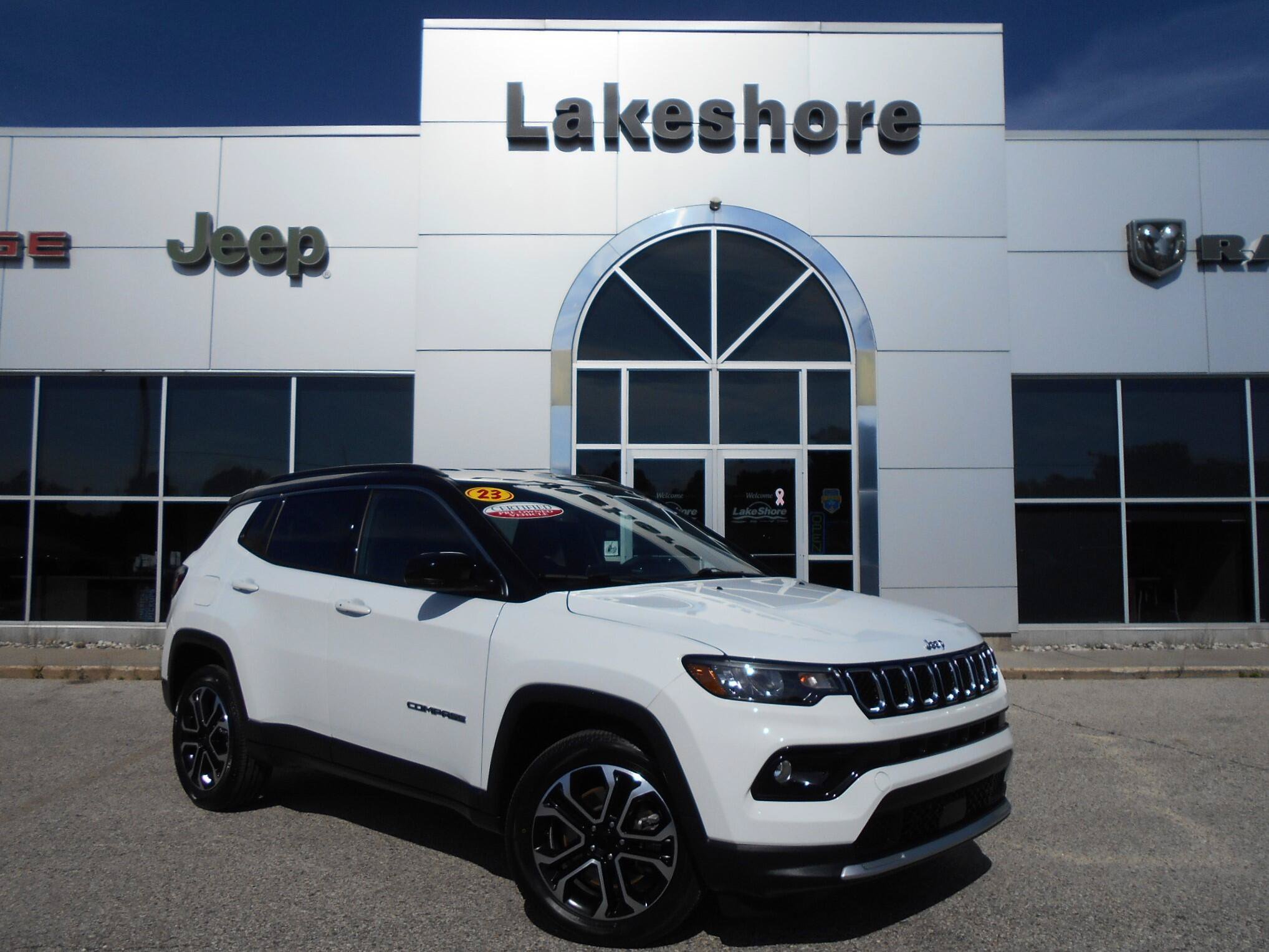 Certified 2023 Jeep Compass Limited AWD/4WD image 2
