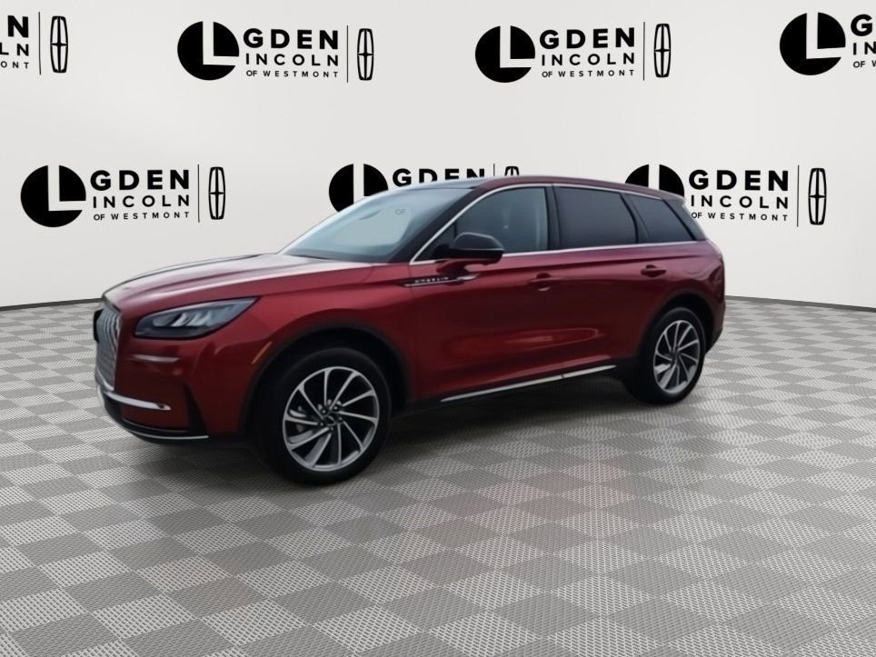 Used 2023 Lincoln Corsair AWD w/ Equipment Group 102A image 5