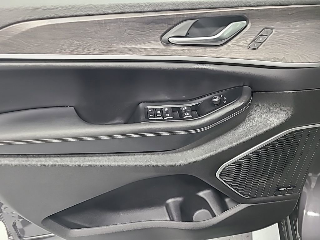 New 2023 Jeep Grand Cherokee 4WD 4xe image 9