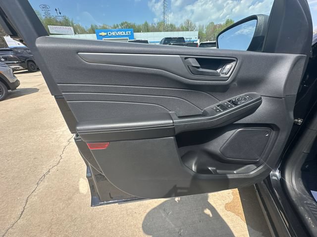 Used 2023 Ford Escape Active w/ Cold Weather Package FWD image 23