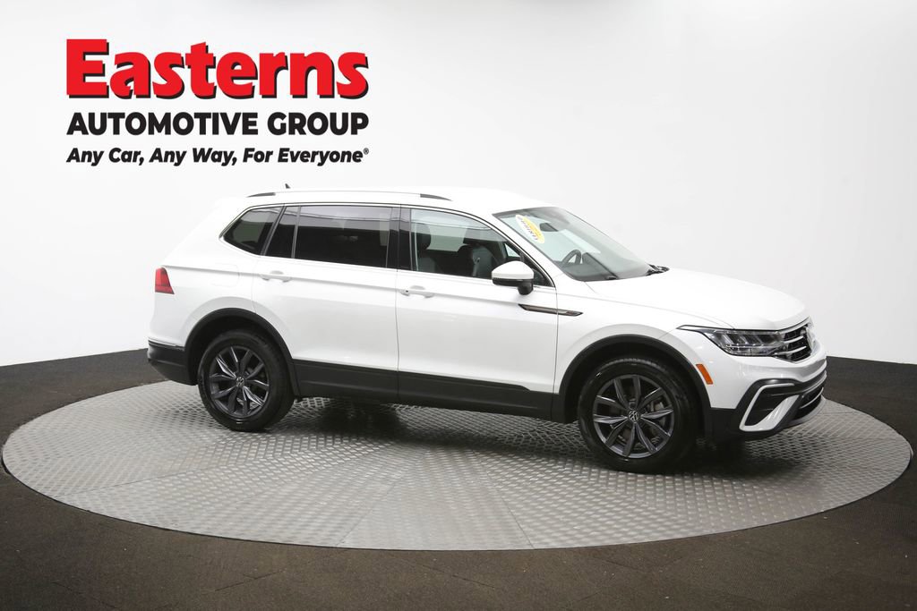 Used 2023 Volkswagen Tiguan SE image 45