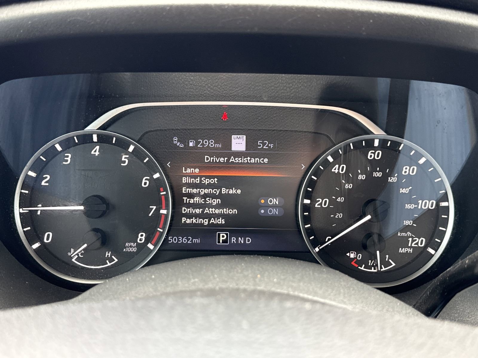 Used 2020 Nissan Titan SV w/ SV Convenience Package image 18