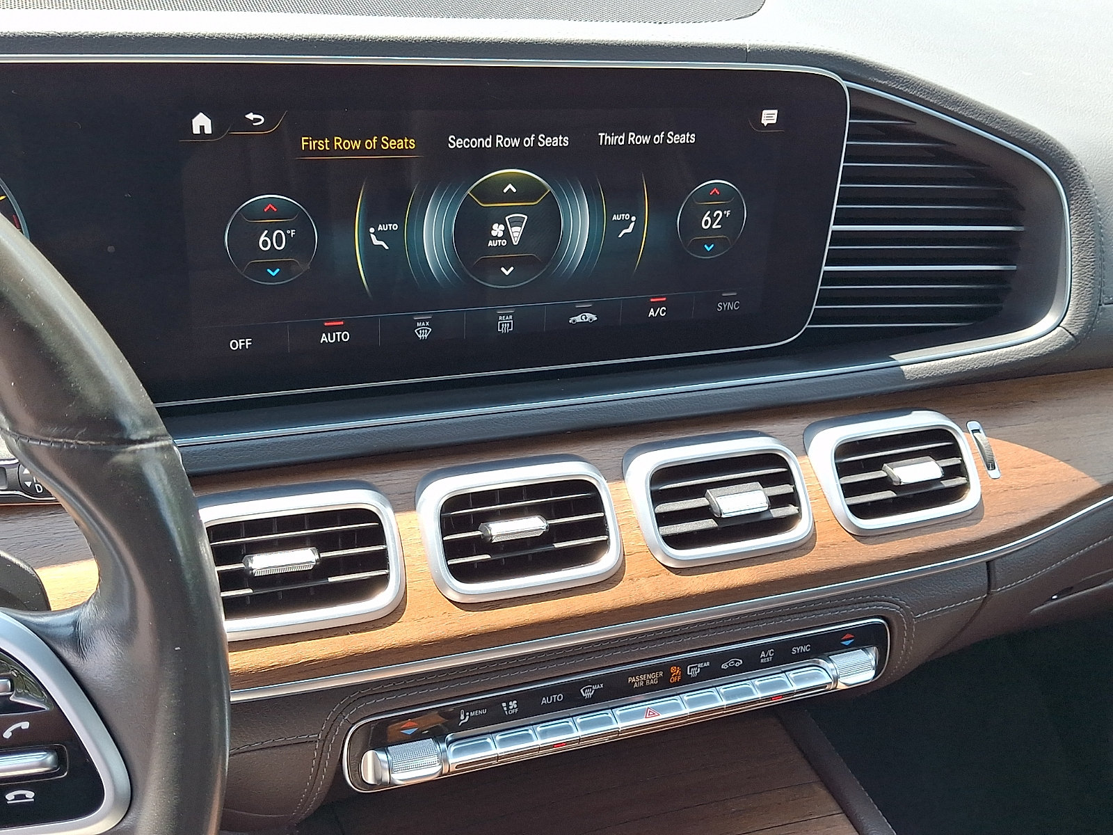 Used 2020 Mercedes-Benz GLS 580 4MATIC image 16
