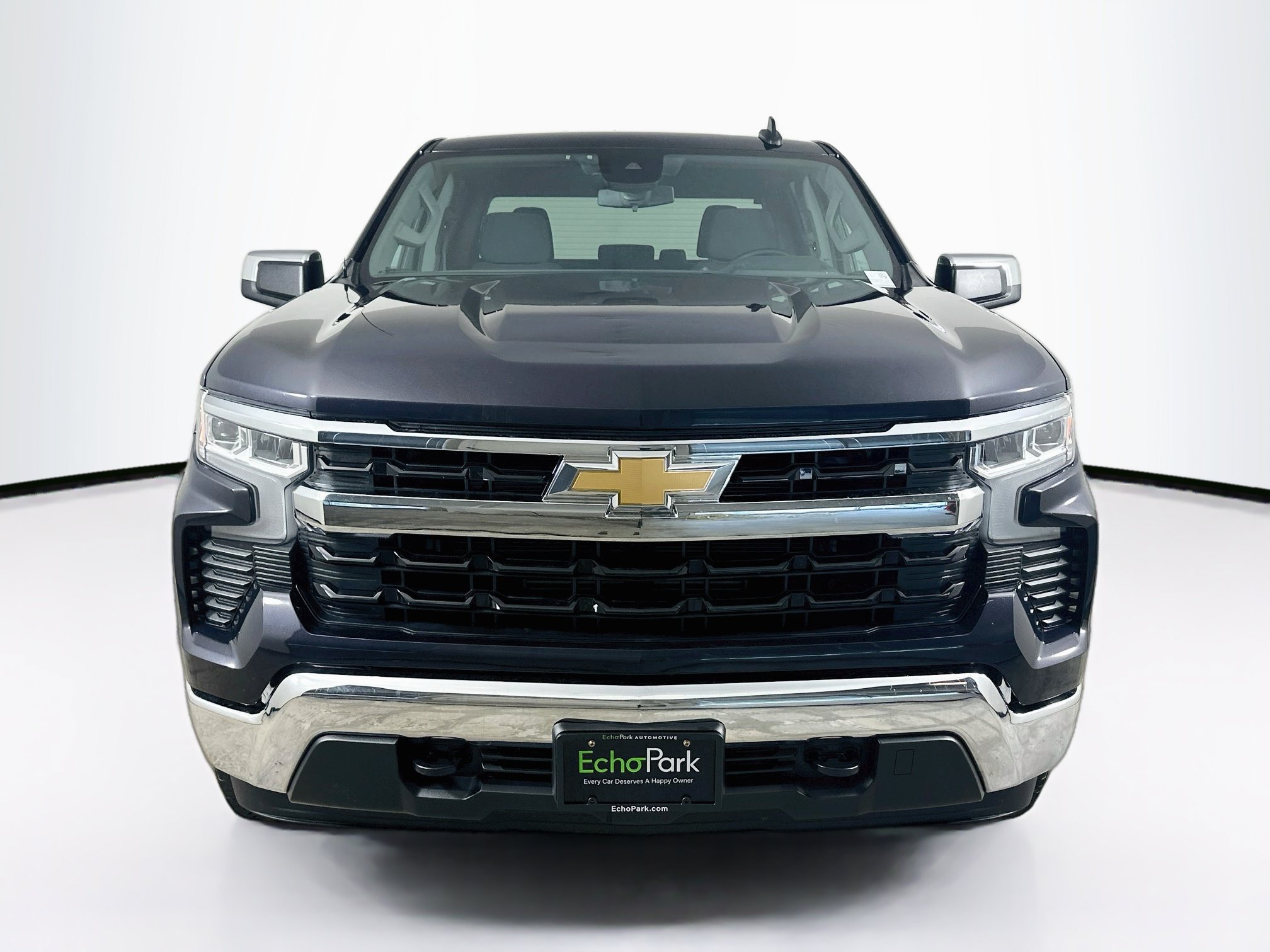 Used 2023 Chevrolet Silverado 1500 LT AWD/4WD image 2