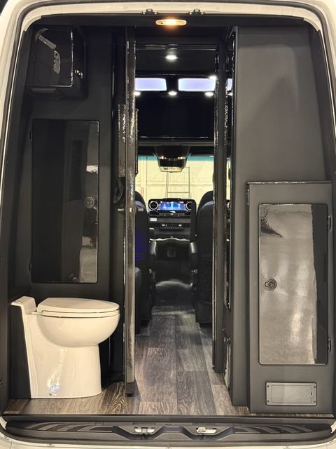 New 2025 Mercedes-Benz Sprinter 2500 image 11