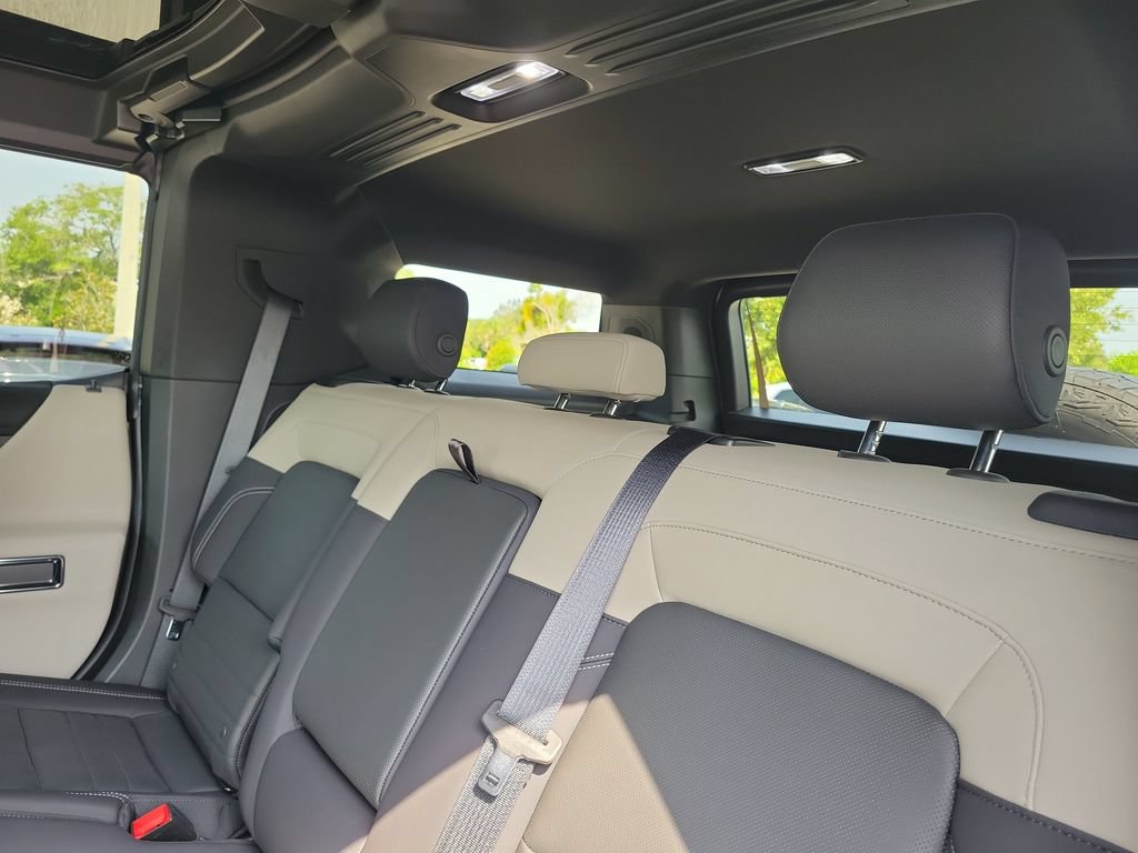 Used 2026 GMC Hummer EV SUV AWD/4WD image 23