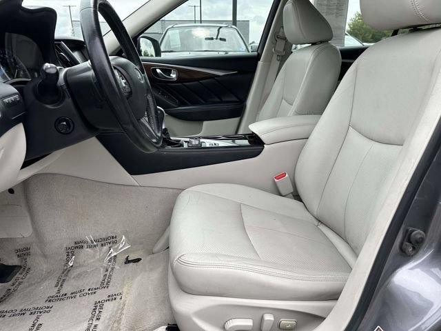 Used 2017 INFINITI Q50 3.0t Premium w/ Driver Assistance Package AWD/4WD image 12