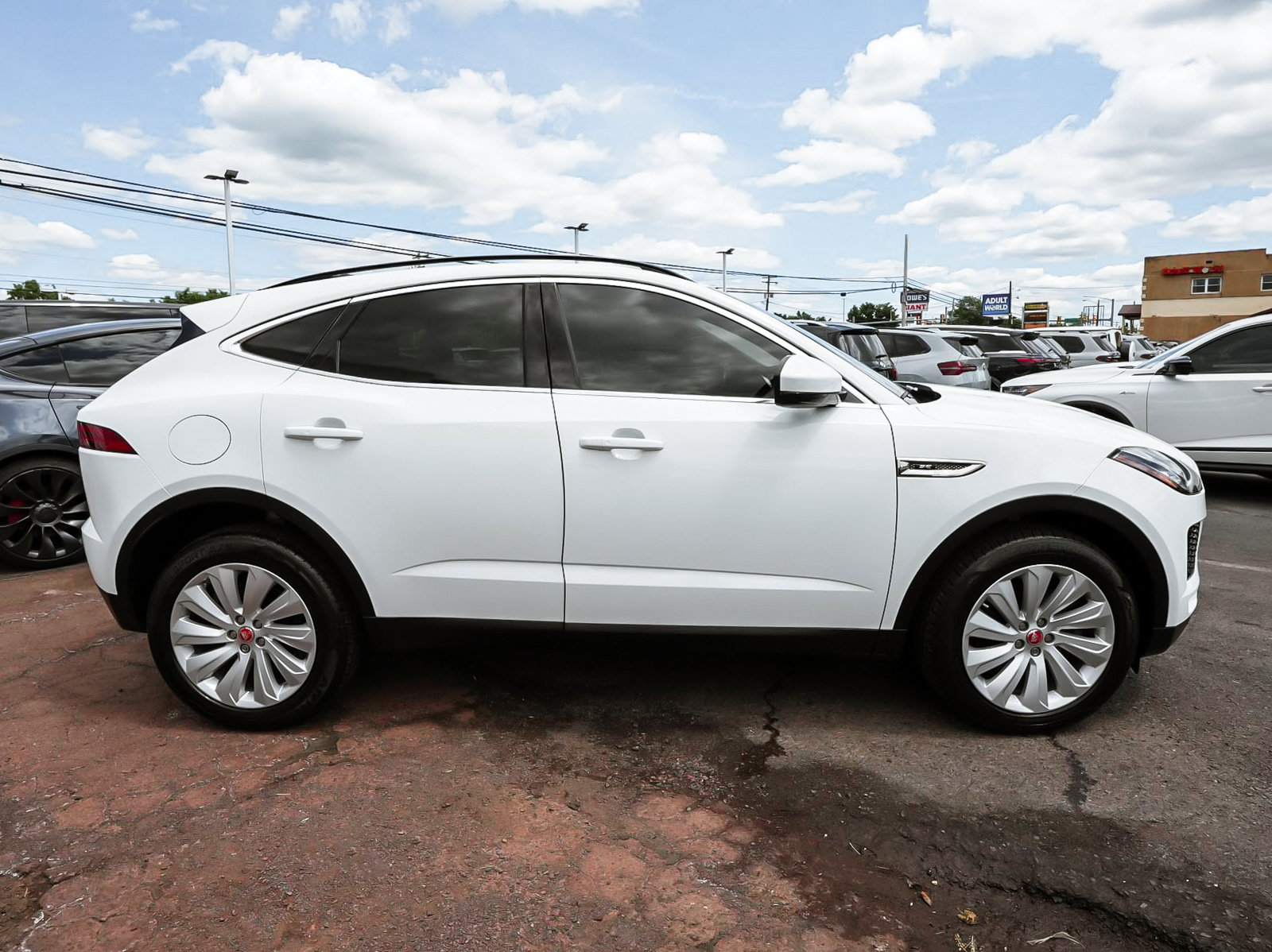 Used 2020 Jaguar E-PACE SE AWD/4WD image 7