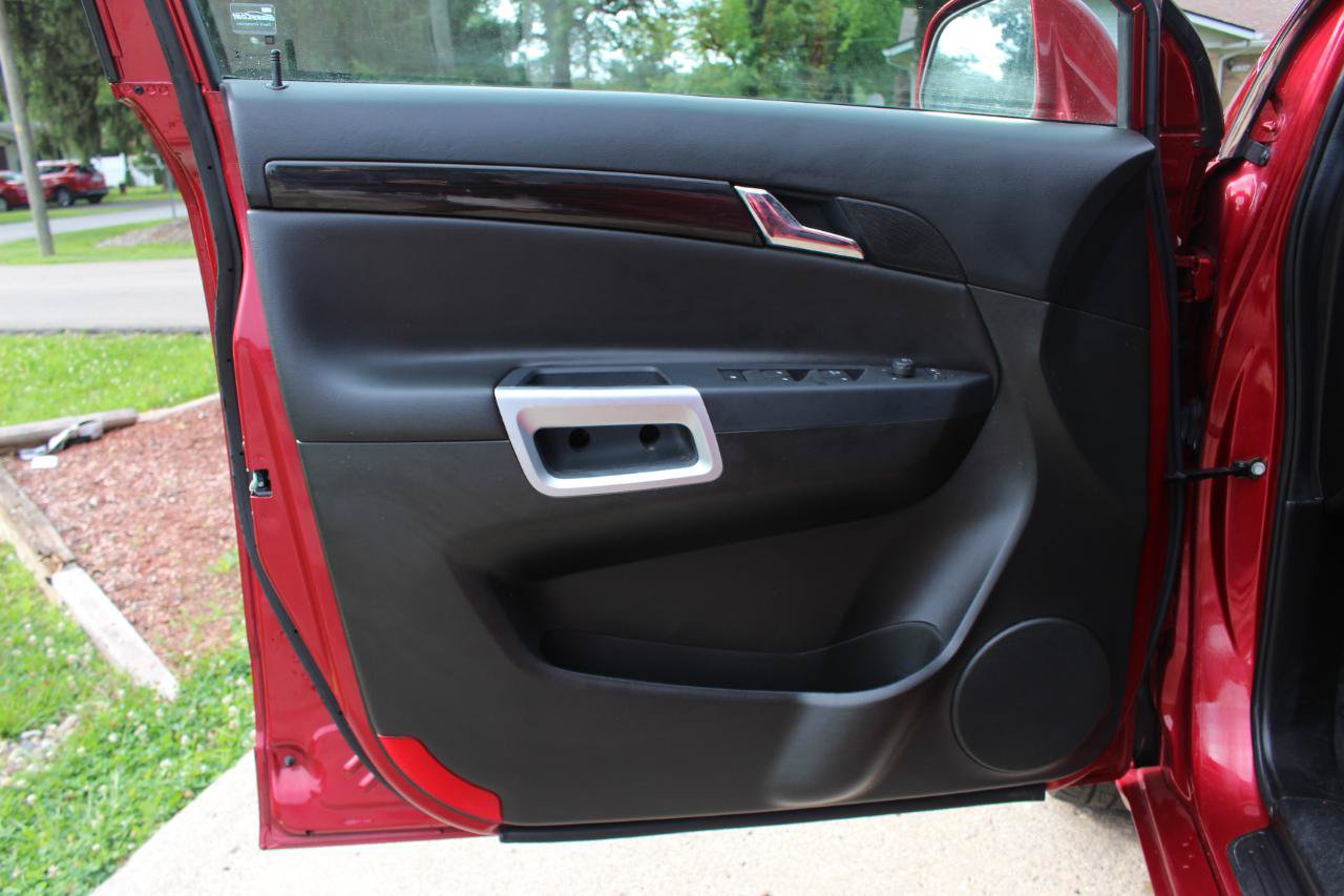 Used 2014 Chevrolet Captiva Sport LTZ FWD image 11
