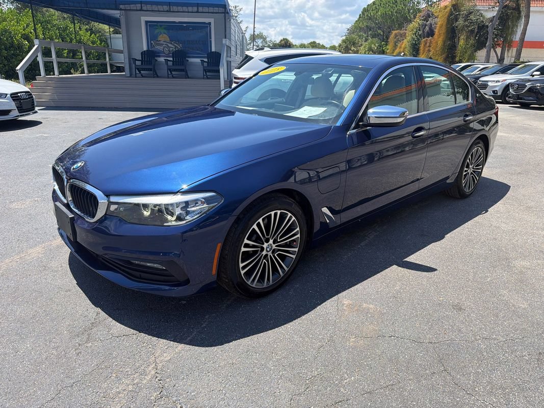 Used 2018 BMW 530e xDrive AWD/4WD image 1