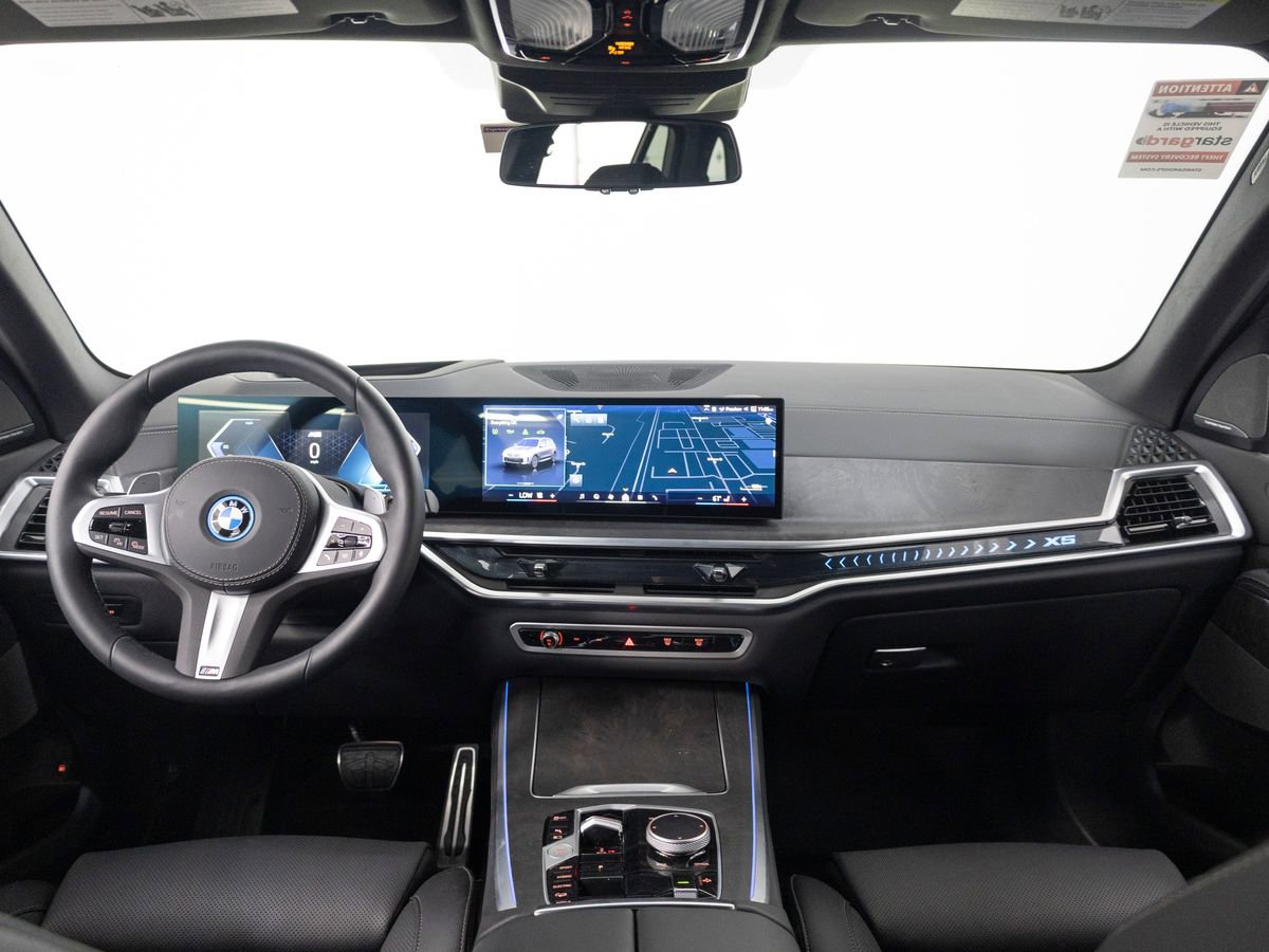 Used 2025 BMW X5 xDrive50e w/ M Sport Package image 13