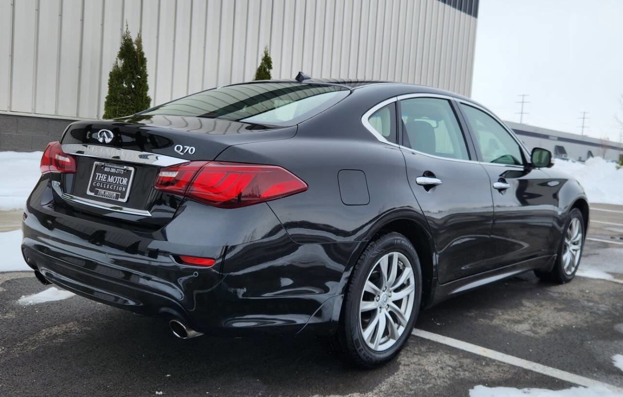 Used 2016 INFINITI Q70 3.7 image 3