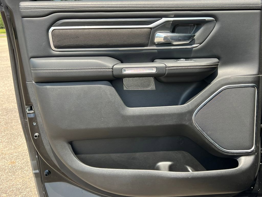 Used 2023 RAM 1500 Laramie AWD/4WD image 47