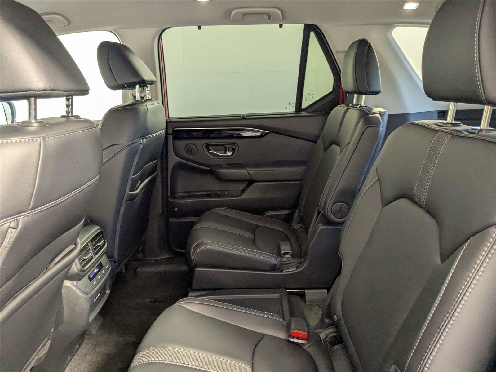 Used 2024 Honda Pilot EX-L image 35