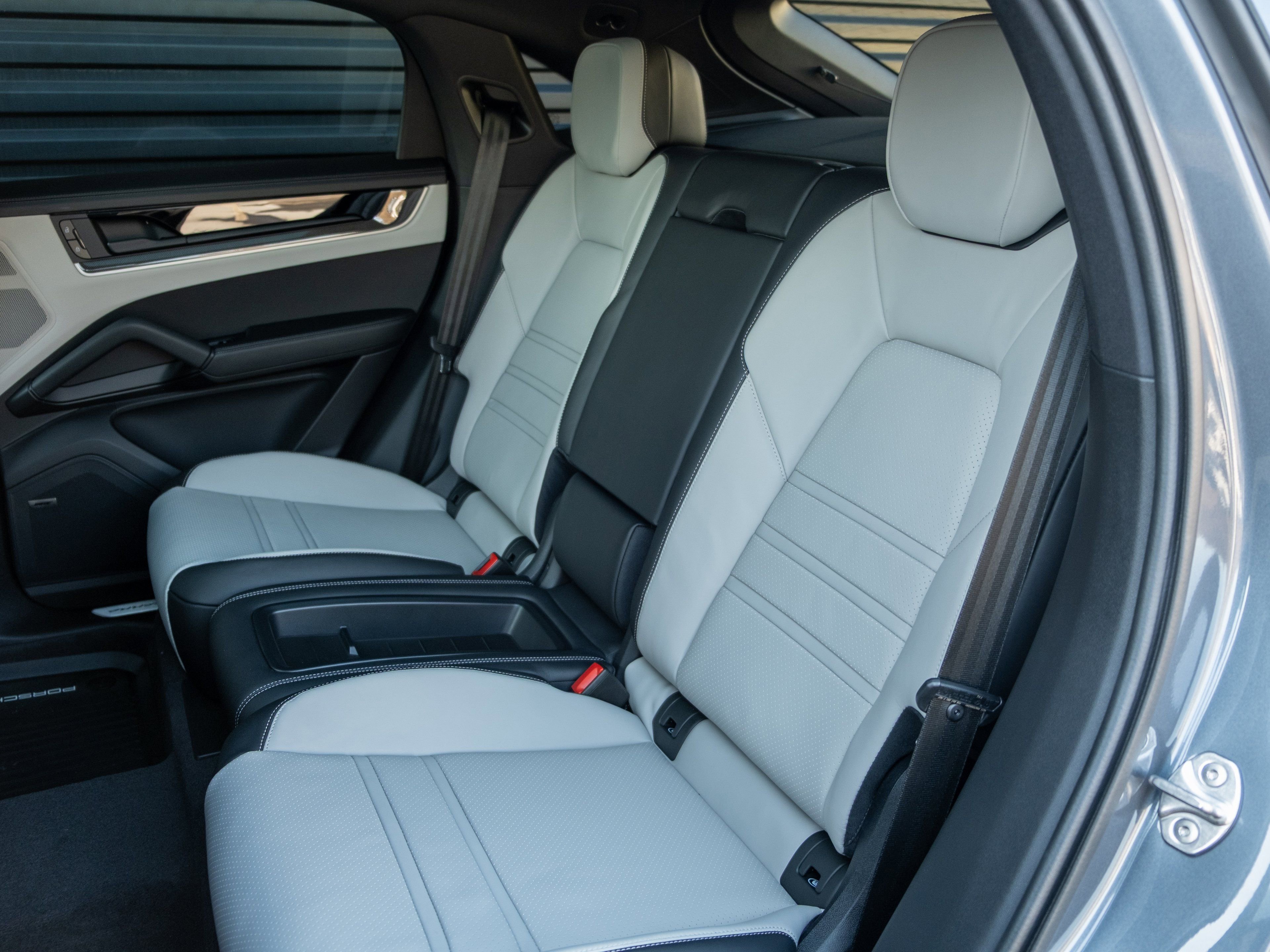 New 2026 Porsche Cayenne S AWD/4WD image 36