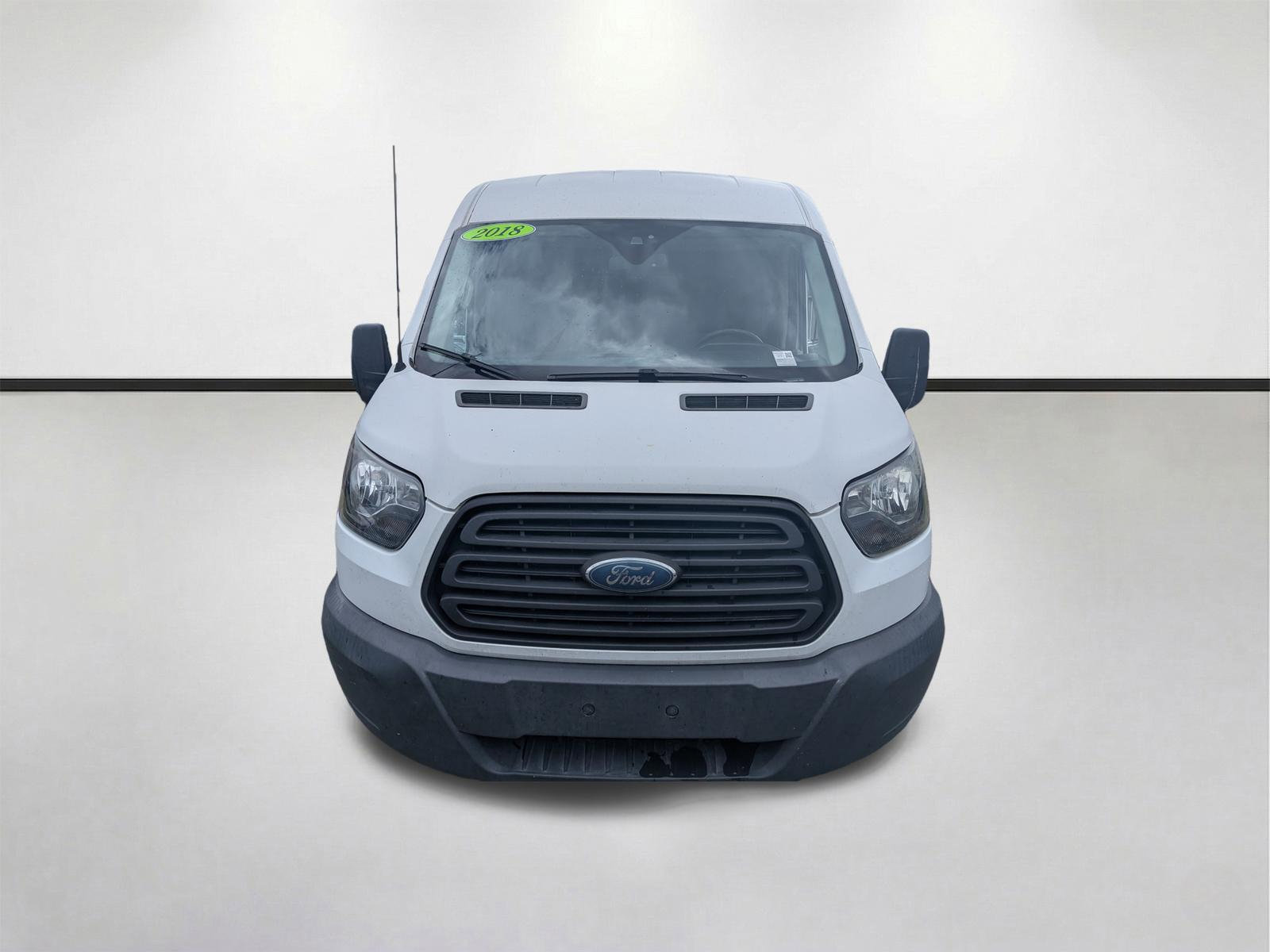 Used 2018 Ford Transit 250 148 Medium Roof RWD image 9