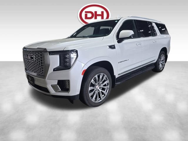 Used 2024 GMC Yukon XL Denali w/ Advanced Technology Package AWD/4WD image 11