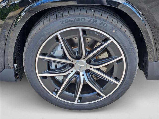 New 2025 Mercedes-Benz GLA 35 AMG 4MATIC image 10