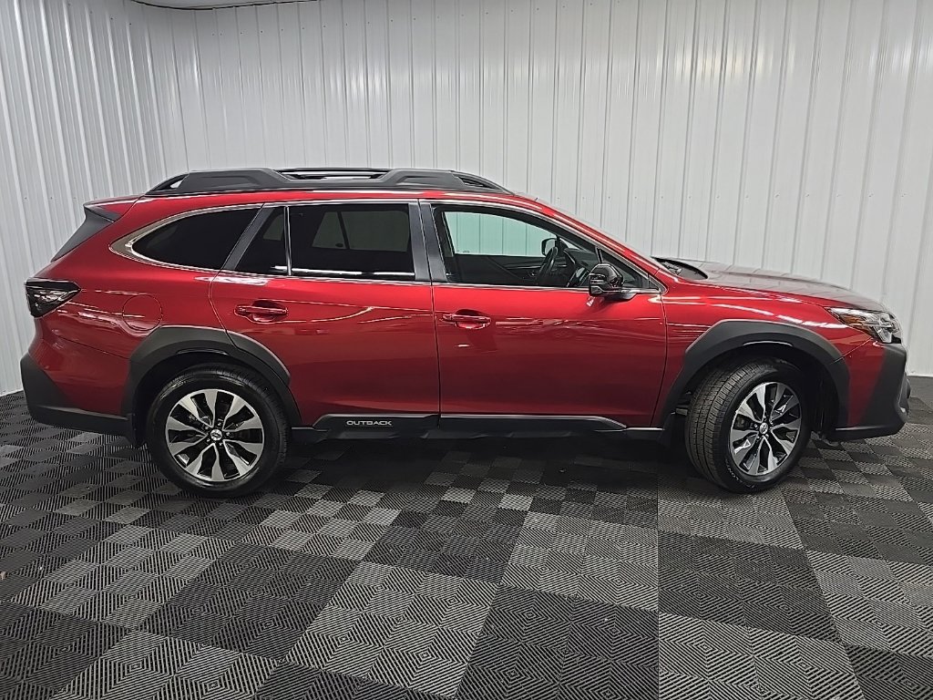 Used 2024 Subaru Outback Limited AWD/4WD image 2