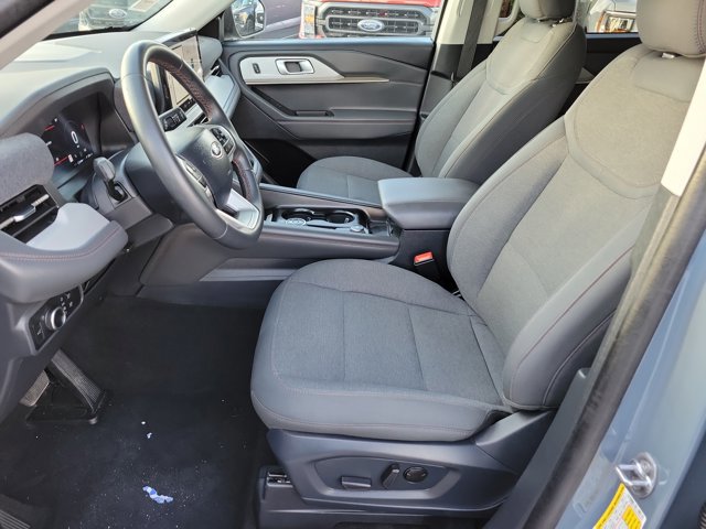 Certified 2025 Ford Explorer Active RWD image 18