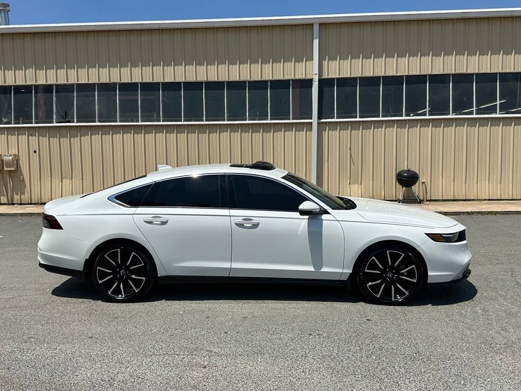 Used 2025 Honda Accord Touring image 10