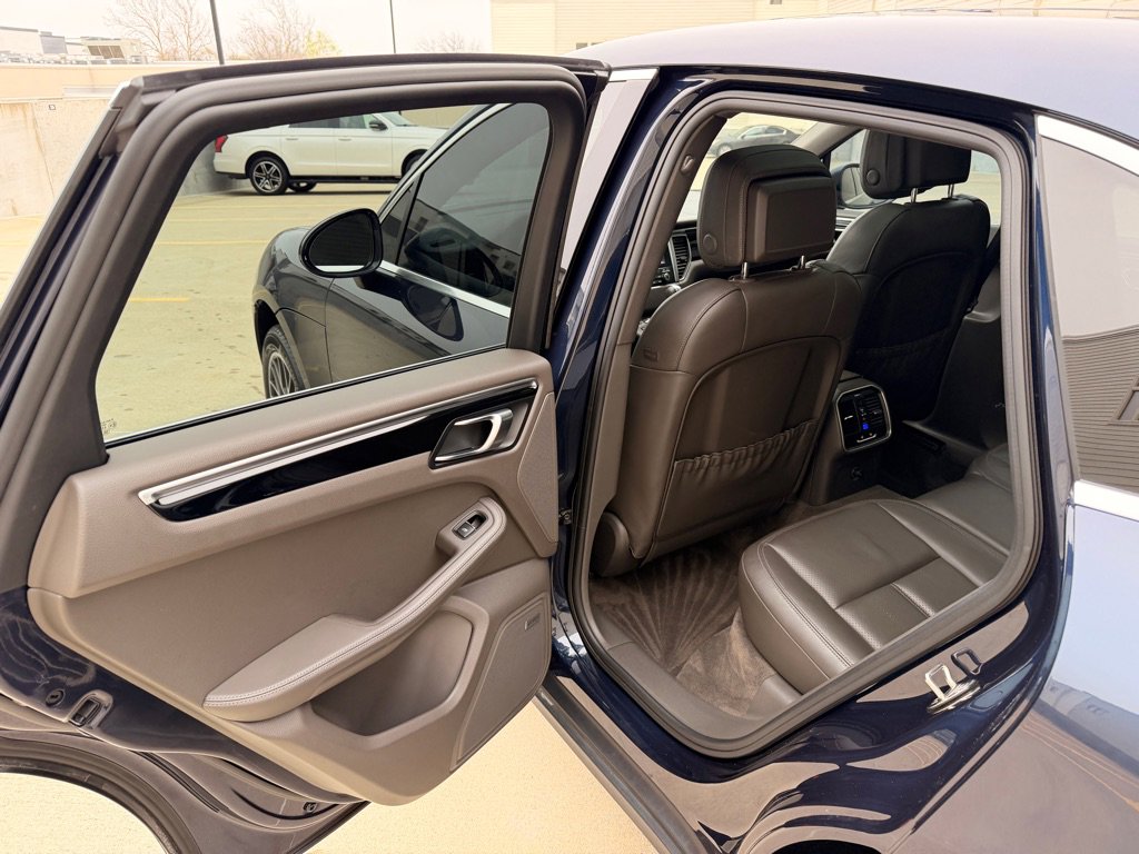 Used 2017 Porsche Macan S image 15