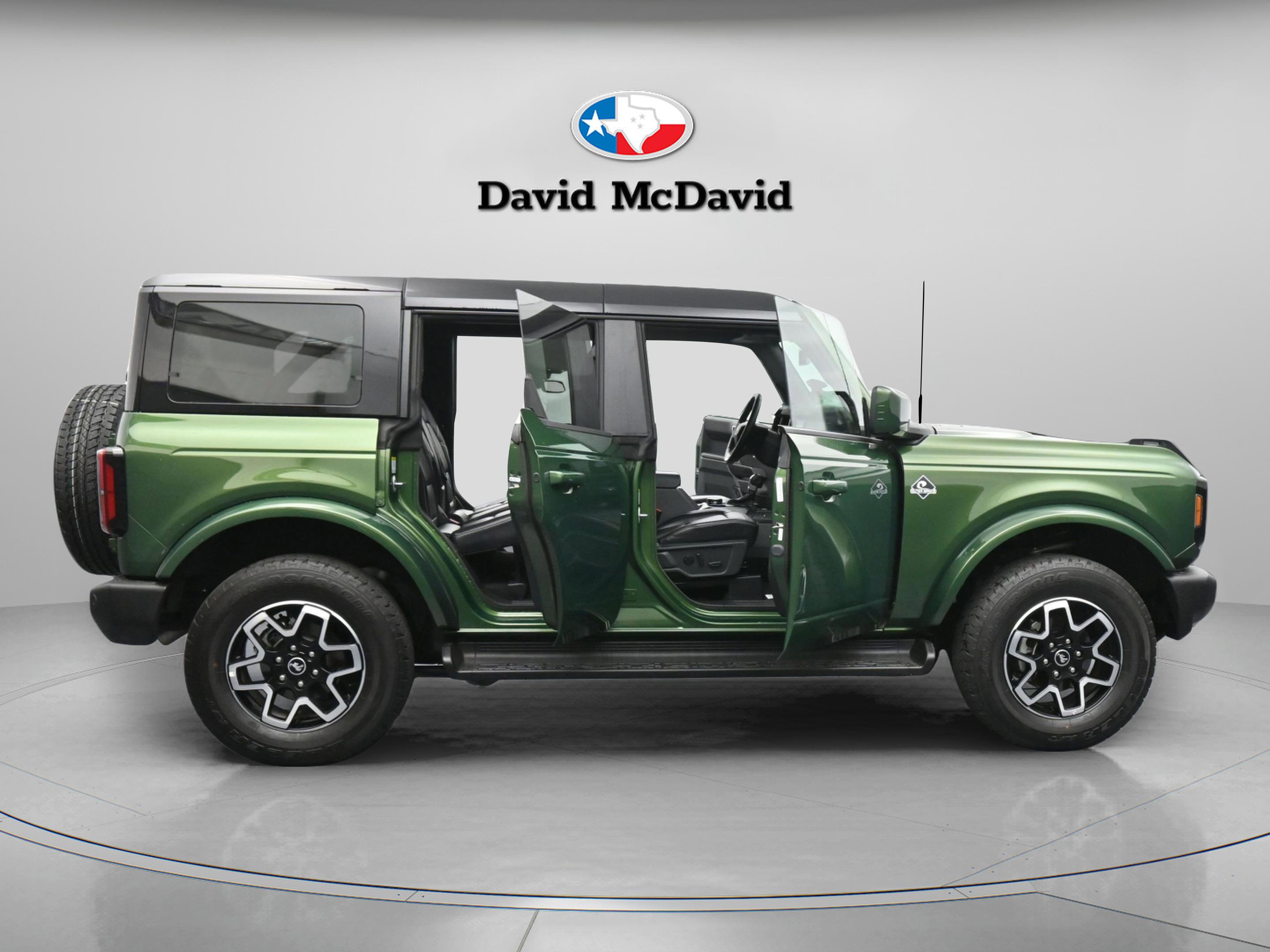 Used 2025 Ford Bronco Outer Banks AWD/4WD image 21
