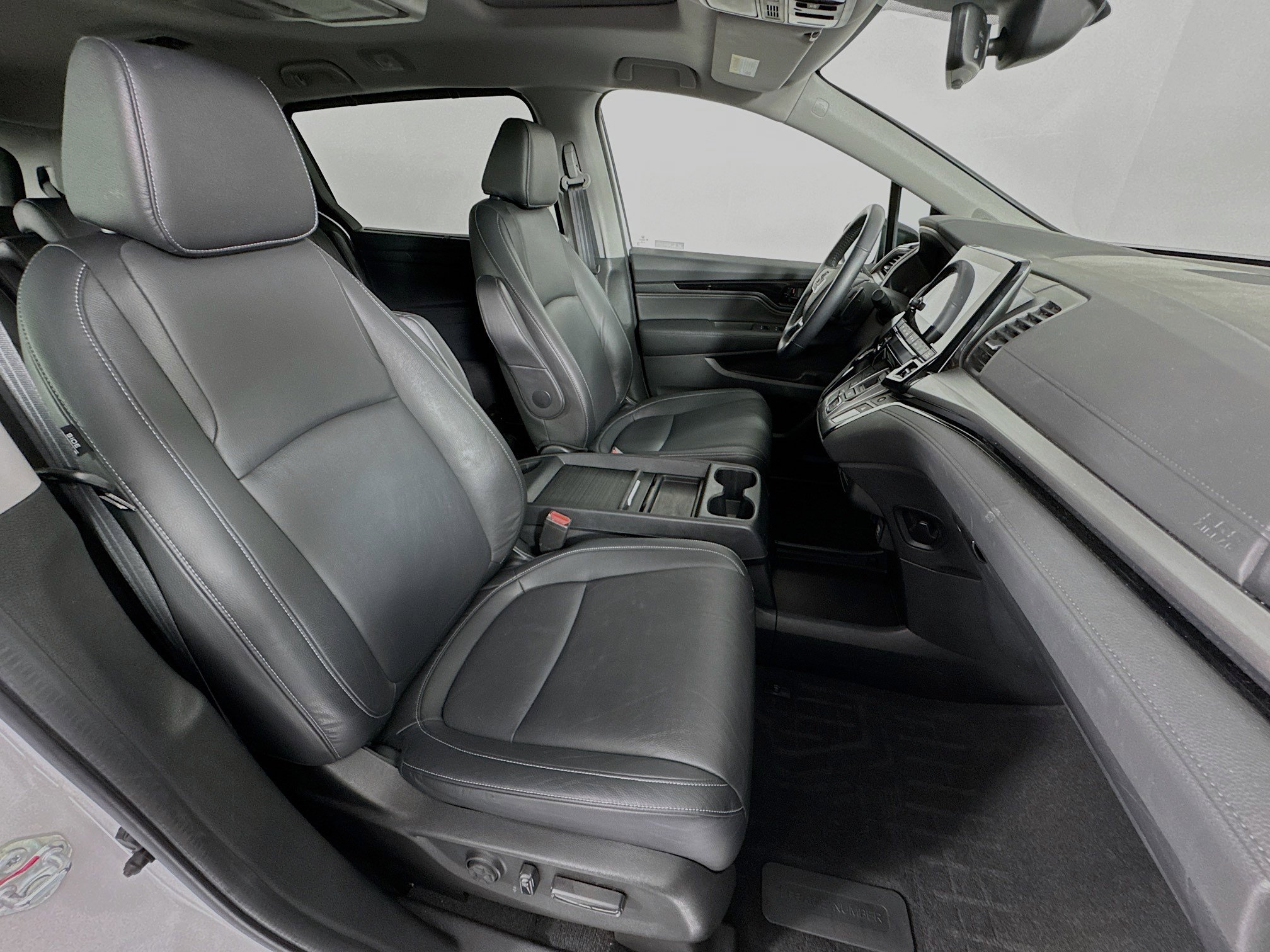 Certified 2024 Honda Odyssey Touring image 31