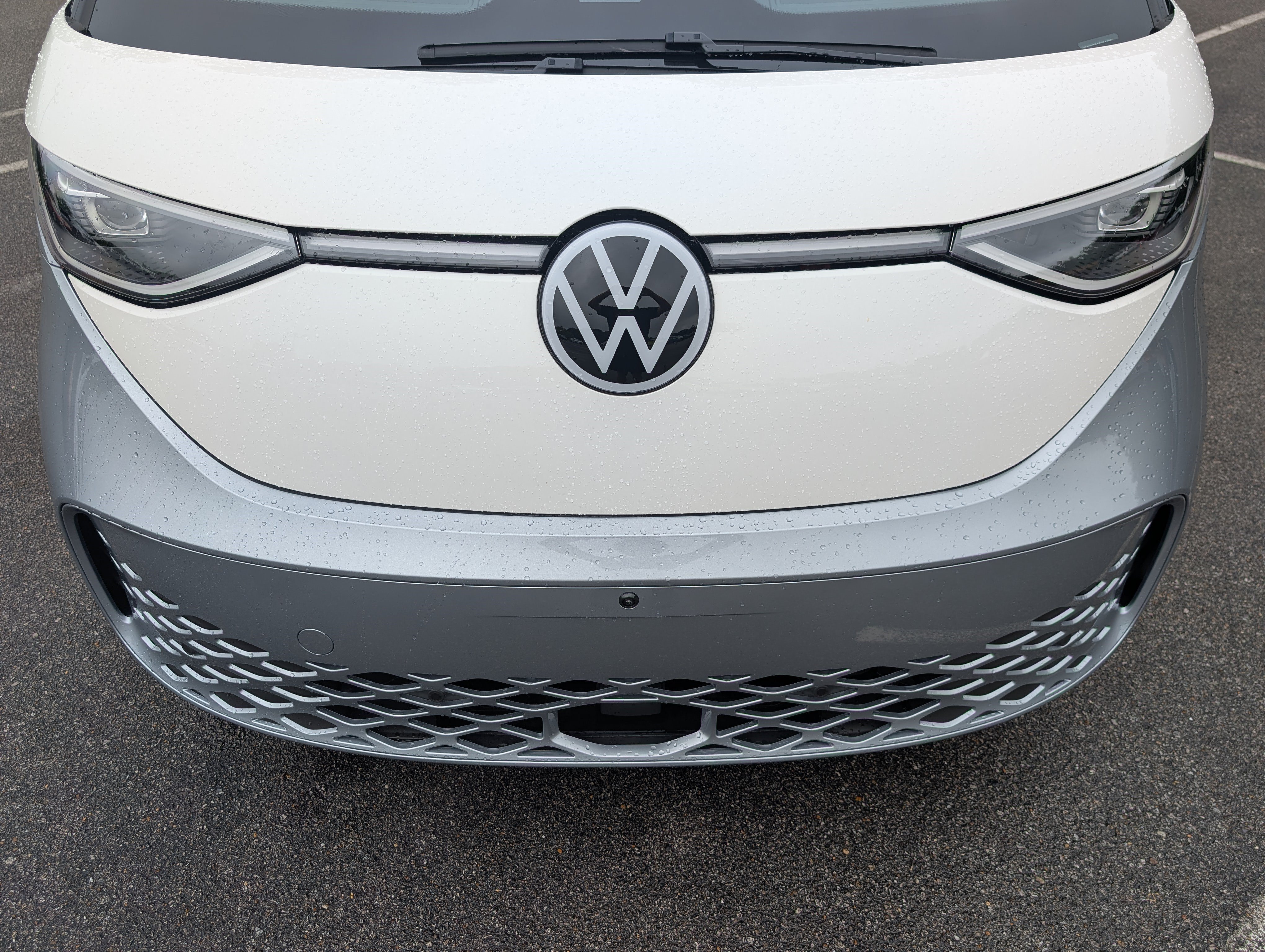 Used 2025 Volkswagen ID. Buzz Pro S Plus RWD image 12