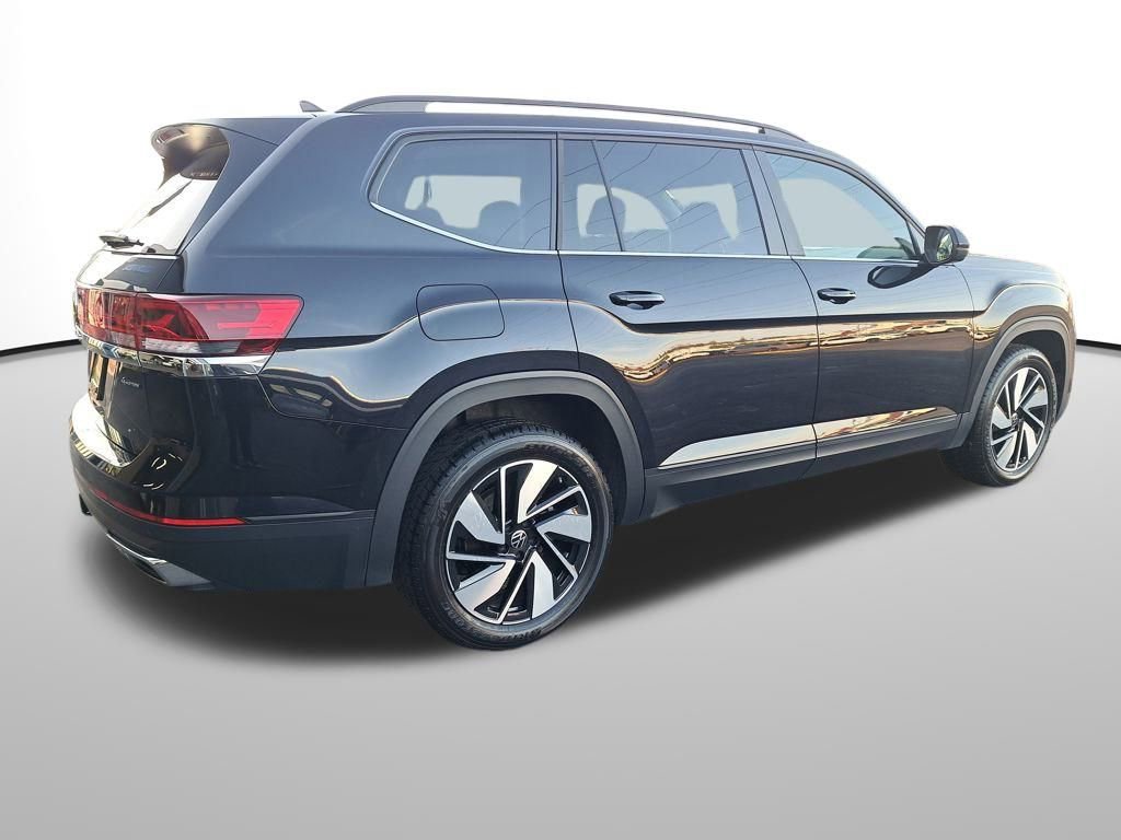 Used 2024 Volkswagen Atlas SE image 6