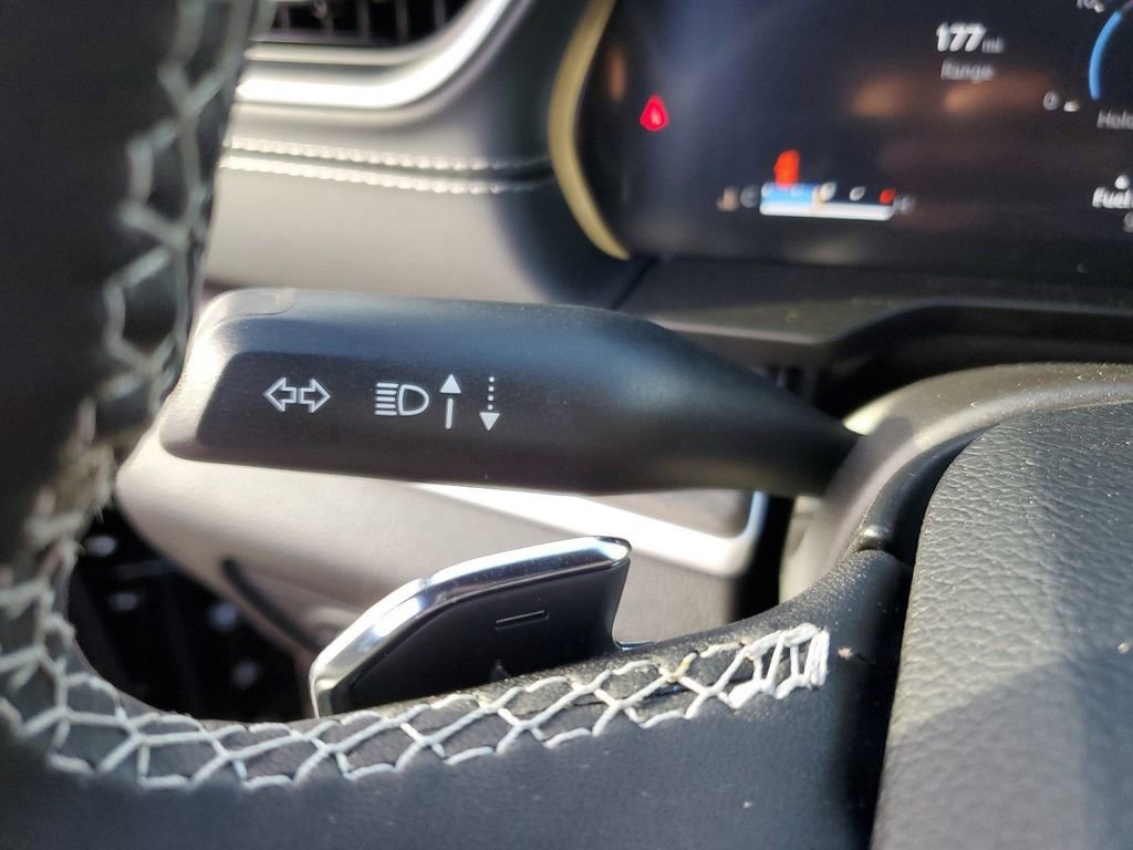 Used 2024 Jeep Grand Cherokee Limited w/ Black Appearance Package image 23